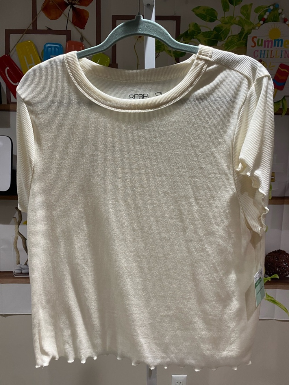 REBEL Sky Cream Ribbed Knit Top size XL. Ptp is 21